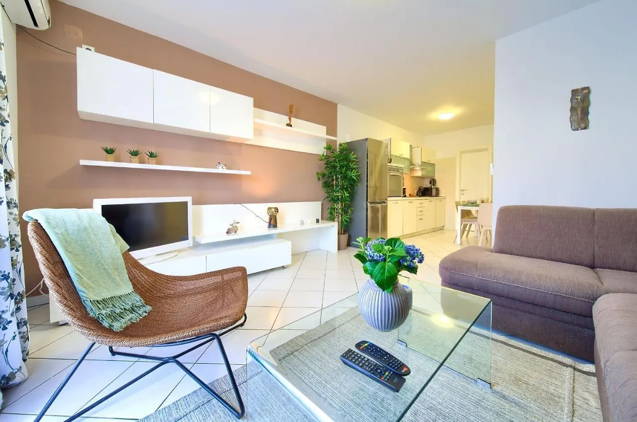 Apartments Aster 马林斯卡 克罗地亚